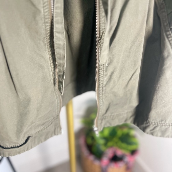 H&M Size 6 - Picture 6 of 16